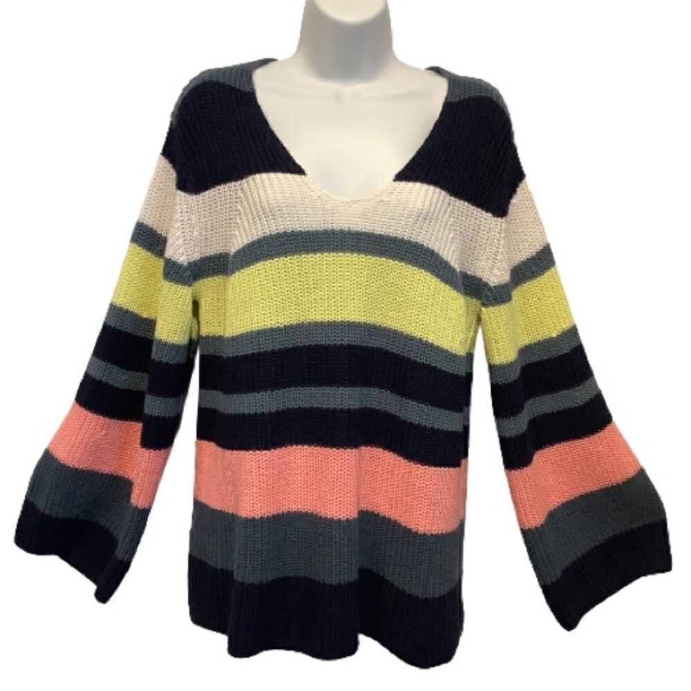 ‎ANN TAYLOR BELL SLEEVE OVERSIZED STRIPED SWEATER SIZE SMALL